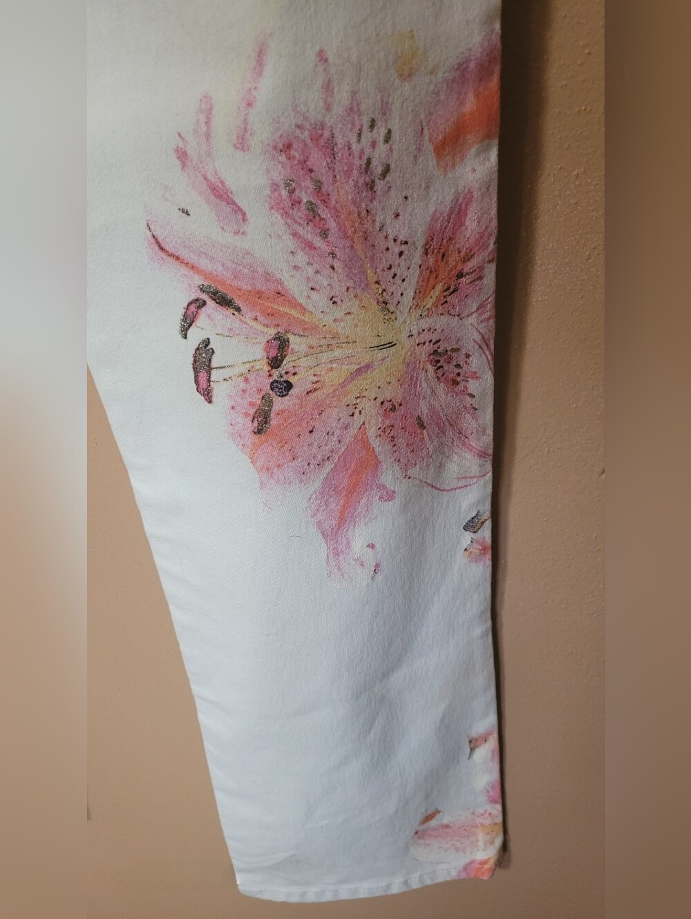 Roberto Cavalli Vintage White Jeans with Pink & Orange Floral Print - Picture 6 of 7